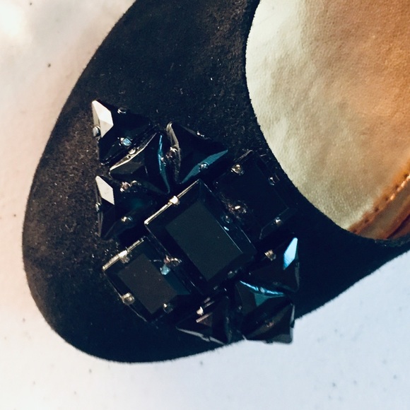 EUC Beyond Beautiful BCBGeneration Bedazzled Black Suede Wedges - Picture 8 of 9